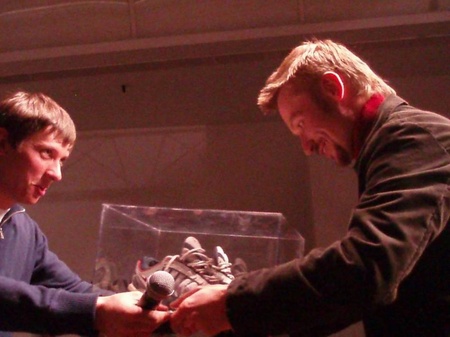 2 отримувач кроссивок